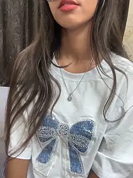 Snapshot of Desire_Zoya chatting on 09.26.25 Desire Zoya online show from 09.26.25