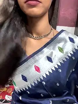 Snapshot of Desire_Zoya chatting on 10.07.25 Desire Zoya online show from 10.07.25