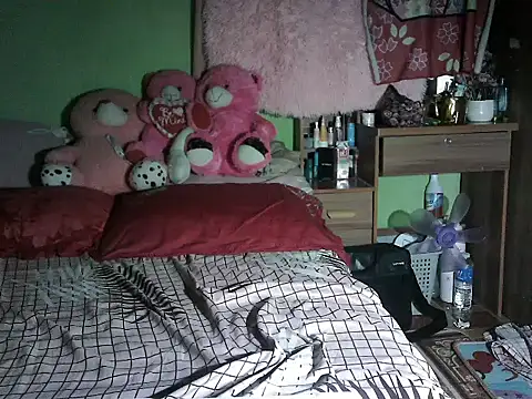 Snapshot of BigClit_Ayana chatting on 09.22.25 BigClit Ayana online show from 09.22.25