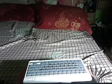 Snapshot of BigClit_Ayana chatting on 10.11.25 BigClit Ayana online show from 10.11.25