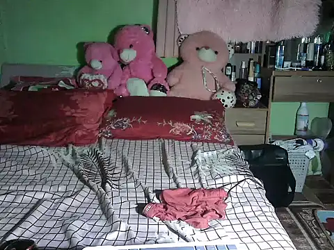 Snapshot of BigClit_Ayana chatting on 10.14.25 BigClit Ayana online show from 10.14.25