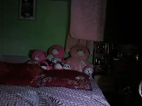 Snapshot of BigClit_Ayana chatting on 10.17.25 BigClit Ayana online show from 10.17.25