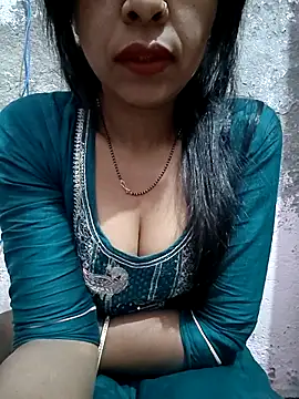 Paakhi-Singh online show from 03.17.26