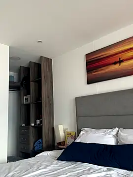 Megansexsymbol online show from 12.22.25