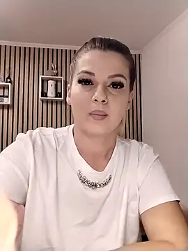 Snapshot of Mayaaaaaa_ chatting on 11.01.25 Mayaaaaaa online show from 11.01.25