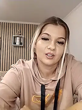 Snapshot of Mayaaaaaa_ chatting on 11.06.25 Mayaaaaaa online show from 11.06.25