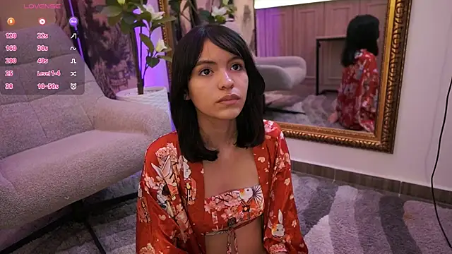 Snapshot of NamiKimura chatting on 09.16.25 NamiKimura online show from 09.16.25