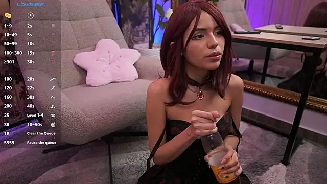 Snapshot of NamiKimura chatting on 10.25.25 NamiKimura online show from 10.25.25