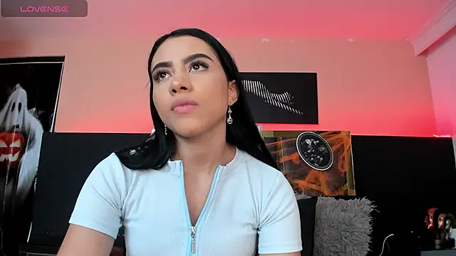 ScarletTorres online show from 10.21.25