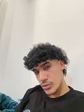 Snapshot of BbbAlilo chatting on 04.10.26 BbbAlilo online show from 04.10.26