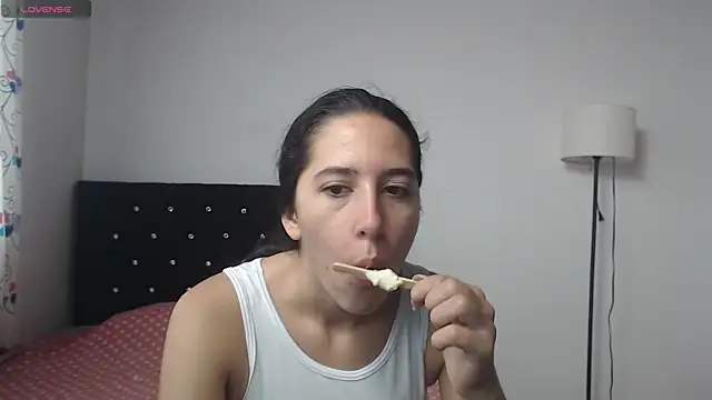 Snapshot of lilacream chatting on 09.16.25 lilacream online show from 09.16.25