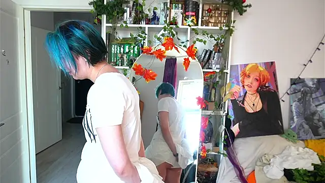 Snapshot of Sova173 chatting on 10.17.25 Sova173 online show from 10.17.25