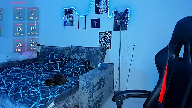 cute little ass online show from 10.05.25