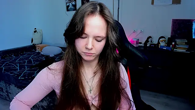 cute little ass online show from 03.27.26