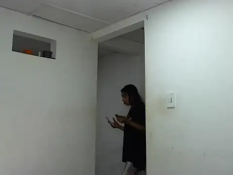 MeganAndMaxxh online show from 10.04.25