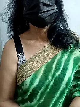 Snapshot of ammala_honey chatting on 11.20.25 ammala honey online show from 11.20.25