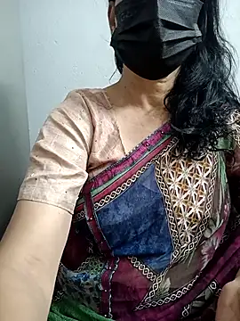 Snapshot of ammala_honey chatting on 11.24.25 ammala honey online show from 11.24.25