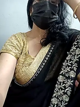 Snapshot of ammala_honey chatting on 11.25.25 ammala honey online show from 11.25.25