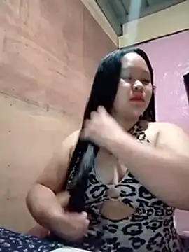 Snapshot of Jeel_2012 chatting on 11.01.25 Jeel 2012 online show from 11.01.25