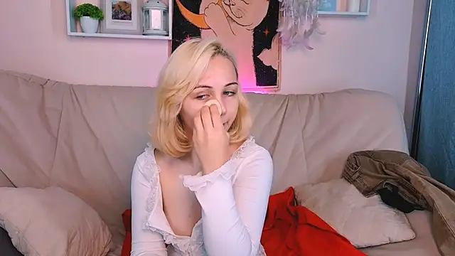 Charlotte Colinss online show from 10.03.25