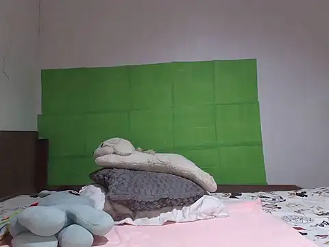 Prettyasianbelle online show from 11.16.25