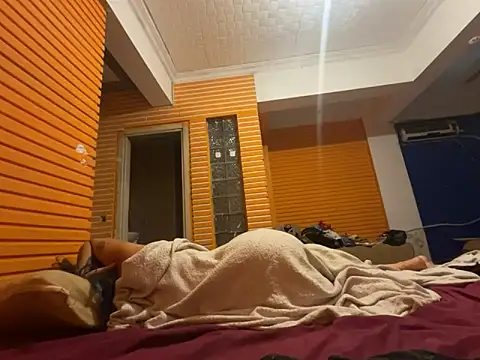 Snapshot of atessu07 chatting on 09.10.25 atessu07 online show from 09.10.25