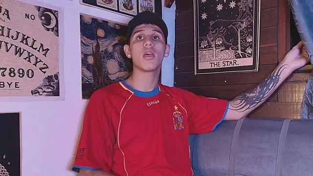 Snapshot of _realwav chatting on 09.09.25 realwav online show from 09.09.25