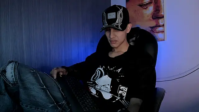 Snapshot of _realwav chatting on 01.08.26 realwav online show from 01.08.26