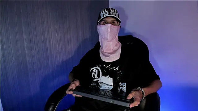 Snapshot of _realwav chatting on 01.15.26 realwav online show from 01.15.26