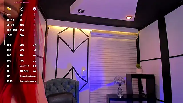 NahomiRichards  online show from 11.26.25