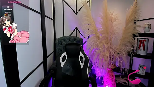 NahomiRichards  online show from 02.26.26