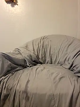 Snapshot of matty244 chatting on 12.19.25 matty244 online show from 12.19.25