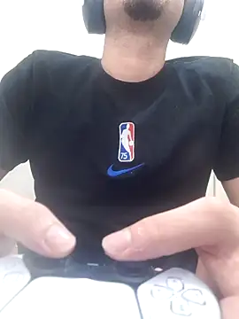 Snapshot of branquintatto chatting on 11.21.25 branquintatto online show from 11.21.25