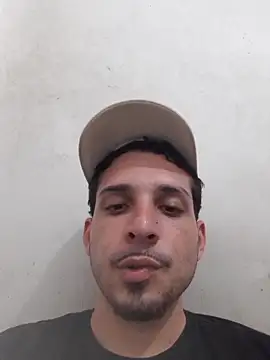 Snapshot of branquintatto chatting on 11.22.25 branquintatto online show from 11.22.25