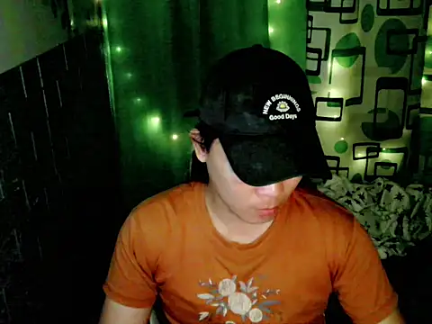 Snapshot of urdreamgirljacky chatting on 12.15.25 urdreamgirljacky online show from 12.15.25