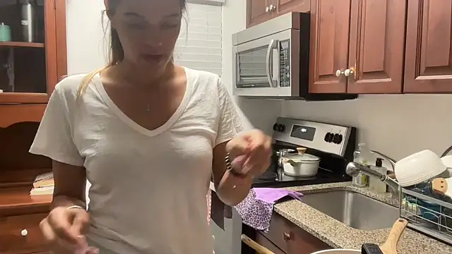 prettyykitty22 online show from 05.02.26