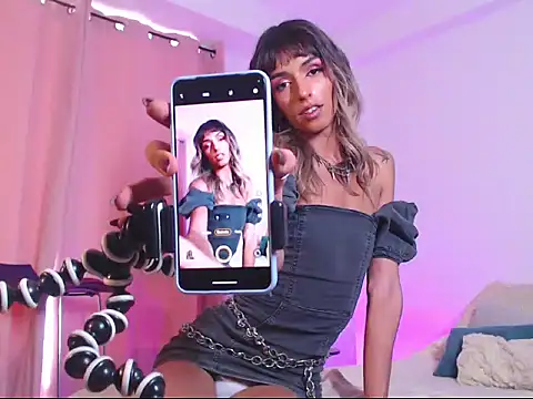 Theevae online show from 09.29.25