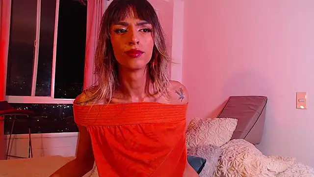 Theevae online show from 10.16.25