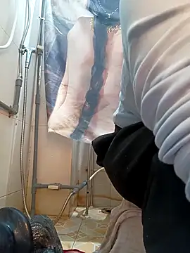 Snapshot of linhlinh_xx87 chatting on 02.15.26 linhlinh xx87 online show from 02.15.26