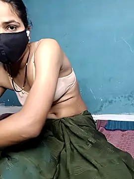 Snapshot of Naughty-Mayaa chatting on 10.28.25 Naughty-Mayaa online show from 10.28.25