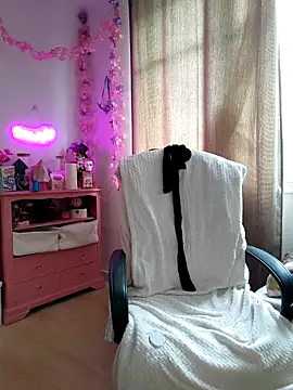 Snapshot of Mila_Luciphya chatting on 11.20.25 Mila Luciphya online show from 11.20.25