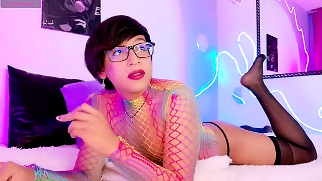 Snapshot of Dannyhot_ chatting on 12.01.25 Dannyhot online show from 12.01.25