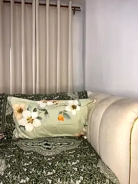 Snapshot of TinaFavourite chatting on 10.21.25 TinaFavourite online show from 10.21.25