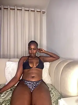 Snapshot of TinaFavourite chatting on 12.01.25 TinaFavourite online show from 12.01.25