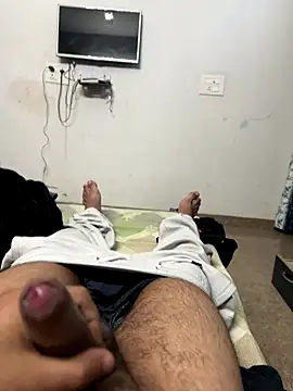 Snapshot of Hotguyforfun chatting on 12.15.25 Hotguyforfun online show from 12.15.25