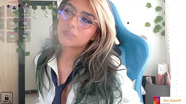 Snapshot of blue_kitten chatting on 02.28.26 blue kitten online show from 02.28.26