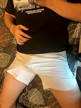 Snapshot of kristan__ chatting on 10.09.25 kristan online show from 10.09.25