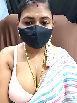 Snapshot of Tamil_Lotus chatting on 12.19.25 Tamil Lotus online show from 12.19.25