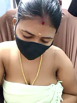 Snapshot of Tamil_Lotus chatting on 01.08.26 Tamil Lotus online show from 01.08.26