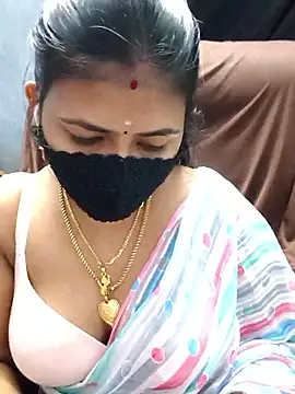 Snapshot of Tamil_Lotus chatting on 02.19.26 Tamil Lotus online show from 02.19.26